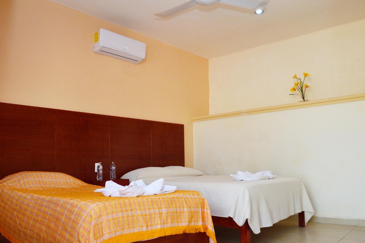 Hotel Las Mestizas Валядолид Екстериор снимка