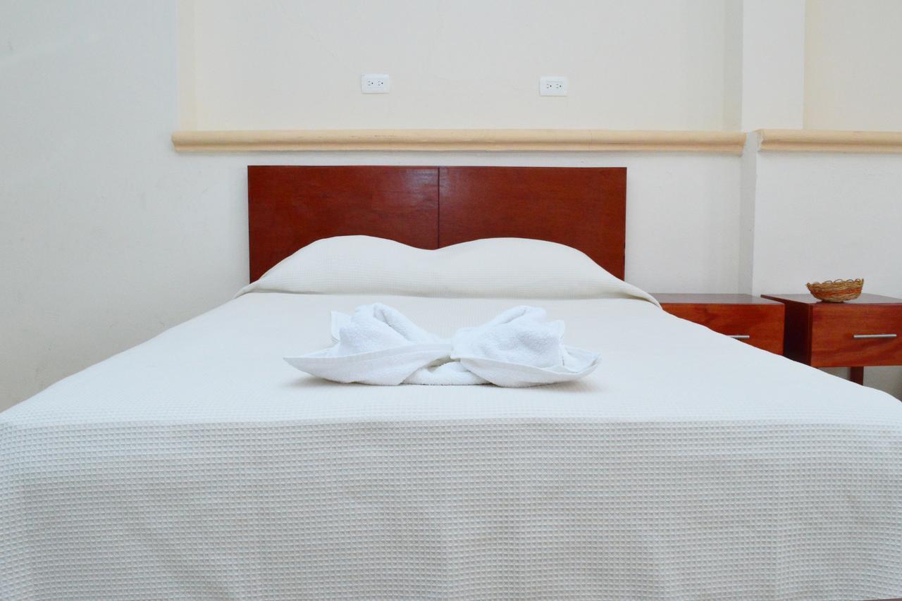 Hotel Las Mestizas Валядолид Екстериор снимка