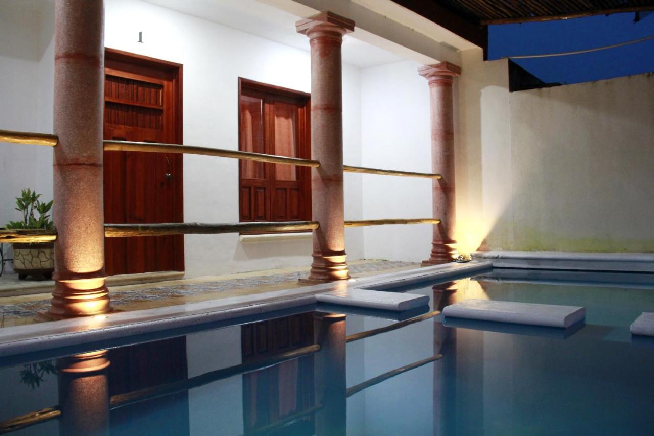 Hotel Las Mestizas Валядолид Екстериор снимка